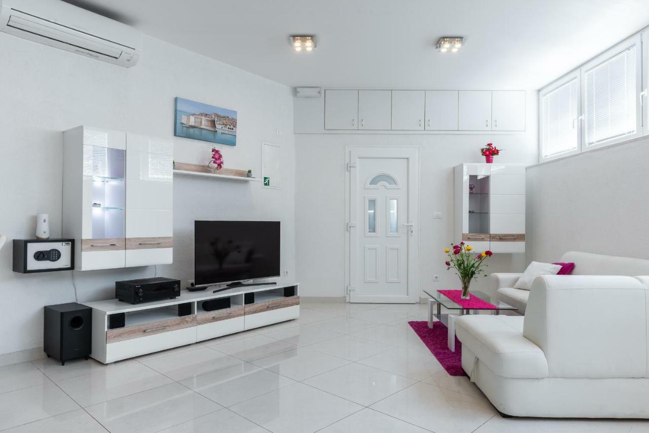 Luxury Sensation Spacious & Free Private Garage Dubrovnik Exterior photo