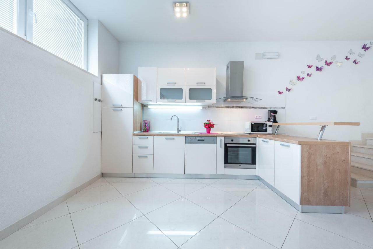 Luxury Sensation Spacious & Free Private Garage Dubrovnik Exterior photo